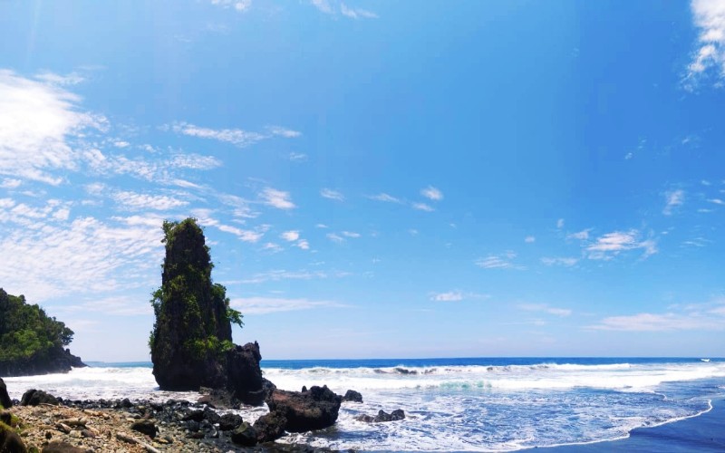 Batu Tihang Pesisir Barat 21221