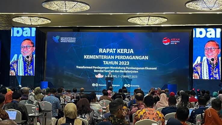 Mendag Zulkifli Hasan saat membuka Rapat Kerja Kementerian Perdagangan di Ballroom Novotel Bandar Lampung, Rabu, 1/3/2023. | ist