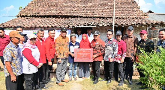 Bedah rumah