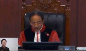 Ketua MK Suhartoyo dalam sidang putusan perselisihan hasil pilkada Pesawaran, di Gedung MK, Jakarta Pusat, Senin, 24/2/2025. Ketua MK Suhartoyo dalam sidang putusan perselisihan hasil pilkada Pesawaran, di Gedung MK, Jakarta Pusat