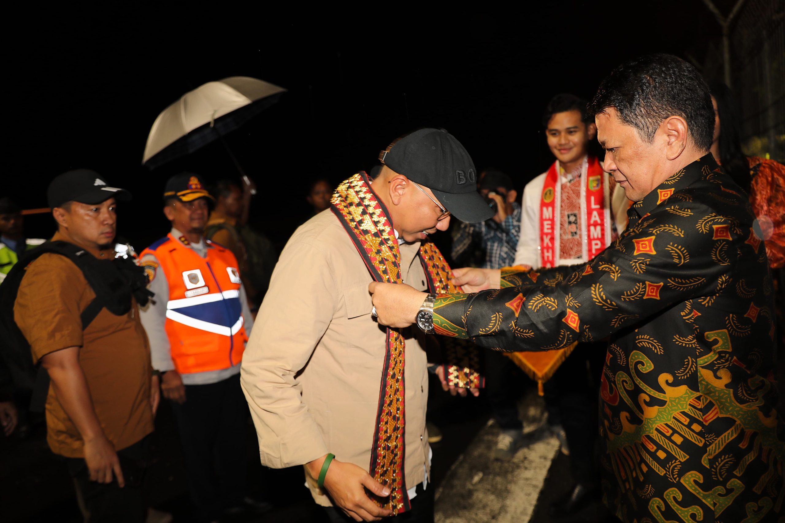 Gubernur Rahmat Mirzani Kembali ke Lampung Usai Ikuti Retreat di Akmil Magelang Gubernur Rahmat Mirzani Kembali ke Lampung Usai Ikuti Retreat di Akmil Magelang