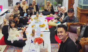 Acara buka puasa bersama karyawan dan mantan karyawan Tribun Lampung. | ist