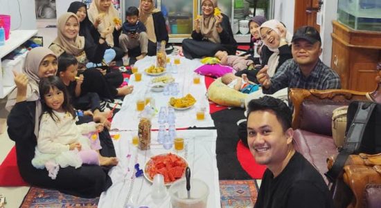 Acara buka puasa bersama karyawan dan mantan karyawan Tribun Lampung. | ist