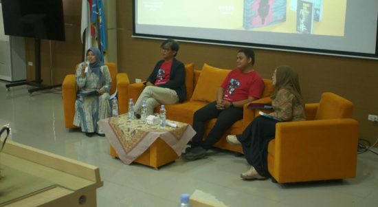 Acara nonton bareng film Road to Resilience dan bedah buku Anak Negeri di Pusaran Suriah, di Aula A FKIP Unila, Kamis, 24 April 2025. | ist
