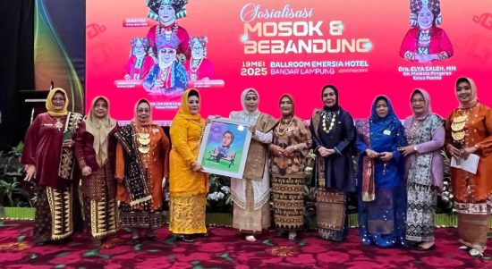Perempuan Lampung Bangkit! Mighrul Lappung Bersatu Gaungkan Pelestarian Mosok dan Bebandung