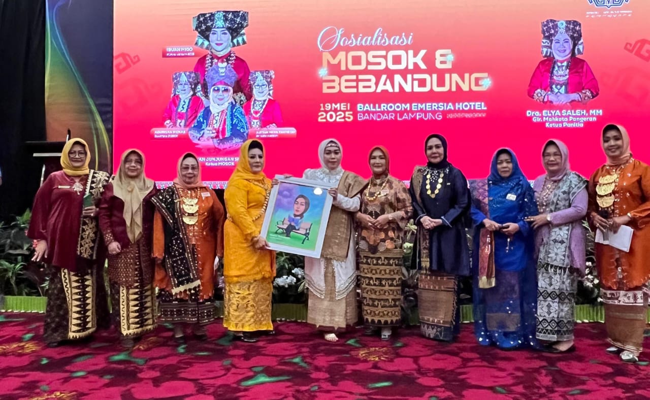 Perempuan Lampung Bangkit! Mighrul Lappung Bersatu Gaungkan Pelestarian Mosok dan Bebandung