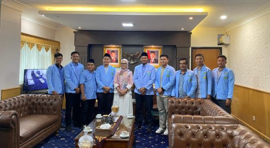Wagub Jihan: Bukan Barak Militer, Solusi Remaja Ada di Masjid