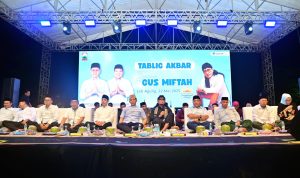 Ribuan Warga Padati Tabligh Akbar Gus Miftah, Bupati Egi: Bagian Pembangunan Akhlak-Spiritual Masyarakat