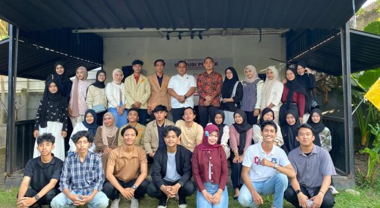 diskusi publik bertajuk “Penyelewengan Dana Desa dan Tantangan Penegakan Hukum” oleh Permahi