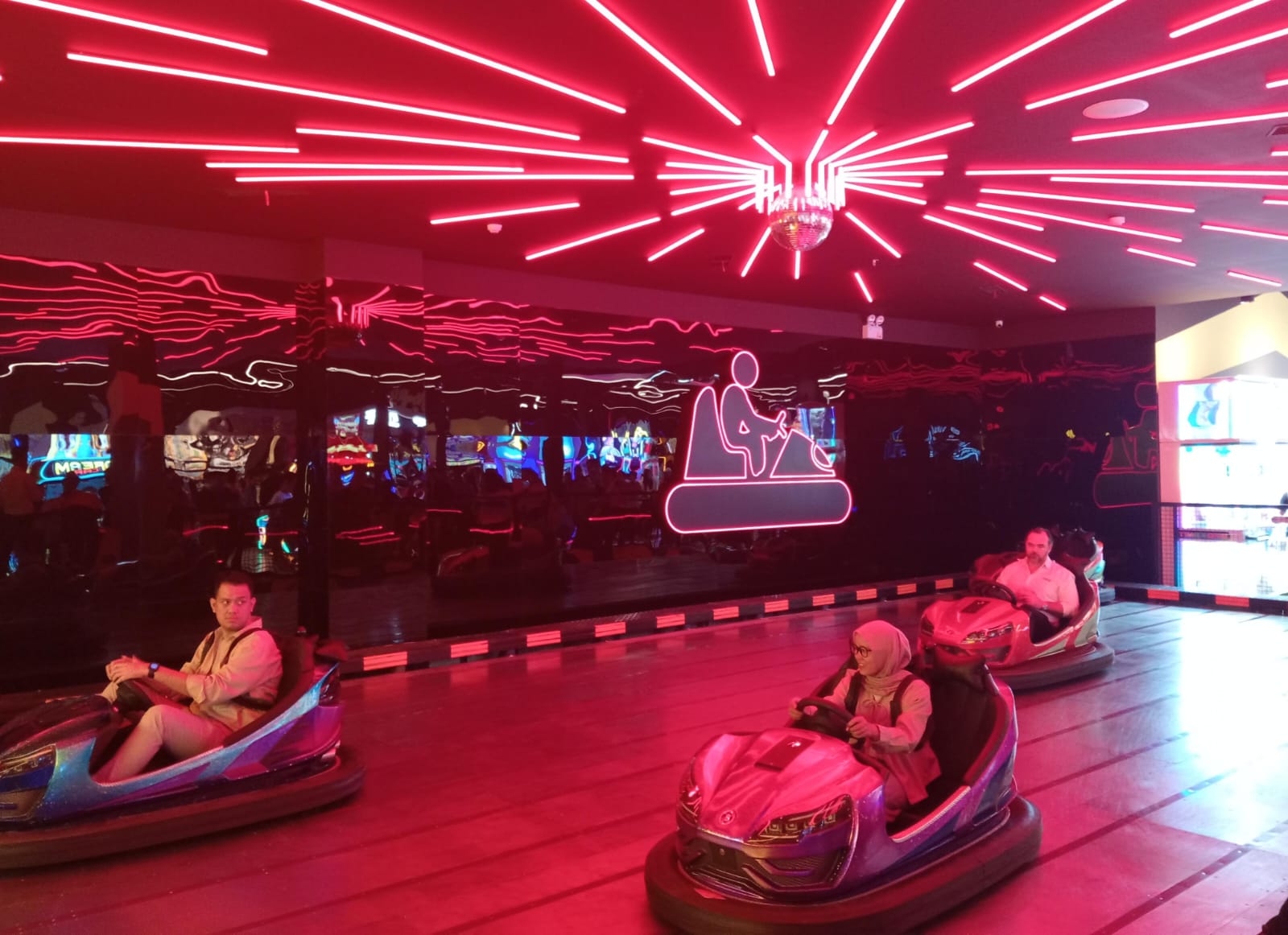 Timezone Hadir Lebih Besar di Chandra Mall Tanjung Karang, Ada Social Bowling dan VR Elevator