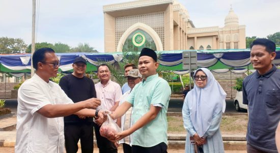 Pemkab Lamsel Berbagi Daging Kurban untuk Jurnalis, Simbol Kebersamaan di Hari Raya