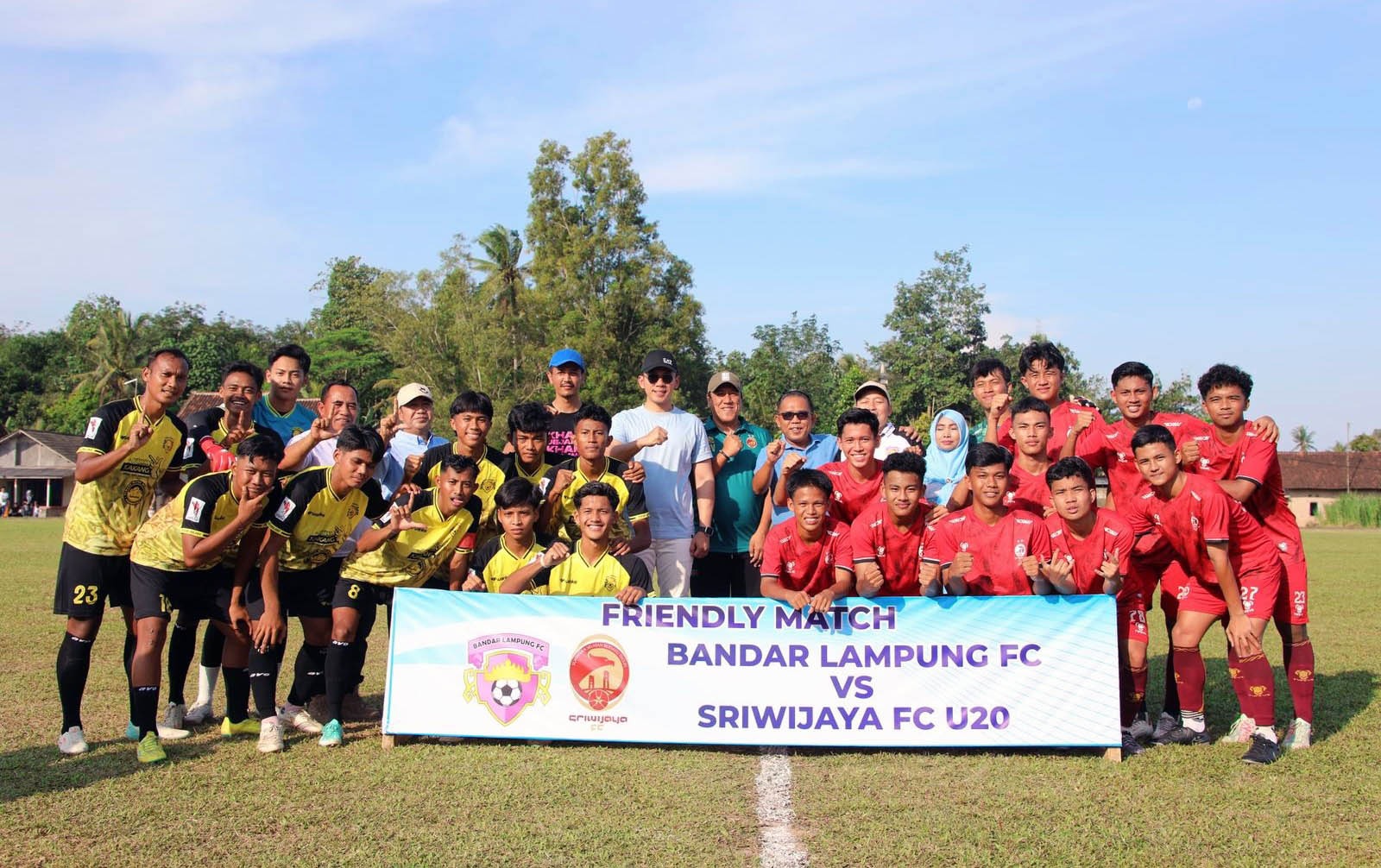 Laga Persahabatan BLFC vs Sriwijaya FC U-20 Dibuka Bupati Lamsel, Dukung Lahirnya Talenta Muda