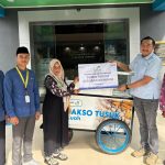 PLN NP UP Bandar Lampung dan DT Peduli Lampung Salurkan Bantuan Gerobak untuk Korban Banjir