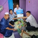 Bocah Lumpuh di Lamsel Dapat Bantuan Rp20 Juta dari Pelindo, Riyadhus Sholihin Ajak BUMN Lain Peduli Sesama