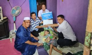 Bocah Lumpuh di Lamsel Dapat Bantuan Rp20 Juta dari Pelindo, Riyadhus Sholihin Ajak BUMN Lain Peduli Sesama