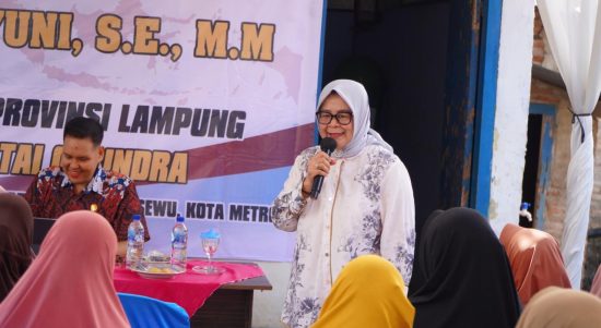 Elly Wahyuni Serap Aspirasi Warga Kali Rejo, Soroti Jalan dan Jembatan Rusak