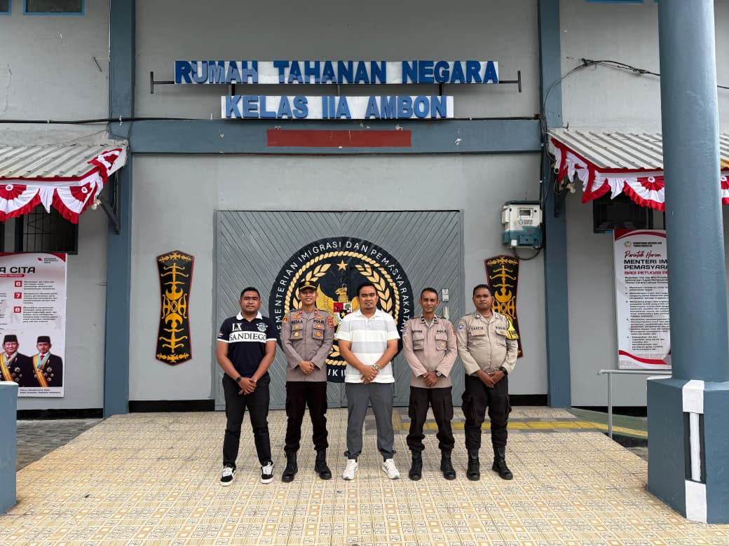 Kapolsek Baguala Kunjungi Rutan Ambon, Pererat Sinergi dan Silaturahmi Kapolsek Baguala Kunjungi Rutan Ambon, Pererat Sinergi dan Silaturahmi