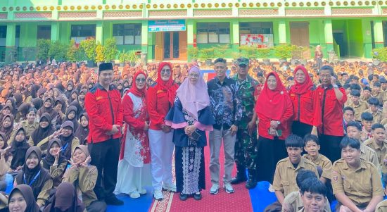 Deklarasi Sekolah Anak di SMPN 22 Bandar Lampung dihadiri Plt Kepala Dinas Pendidikan Eka Afriana. | ist