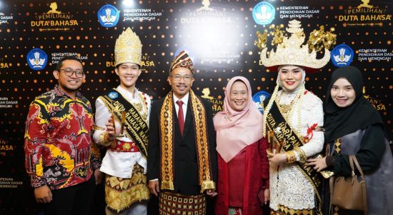 Azura Wakili Lampung, Raih Pemenang Harapan I Duta Bahasa Nasional 2025