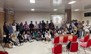 diskusi publik yang digelar Masyarakat Jurnalis Lingkungan Indonesia (SIEJ) Simpul Lampung bersama Teknokra Unila, Taman Diskusi FISIP Unila, Pojok FISIP Unila, Aliansi Pers Mahasiswa Lampung, dan HMJ Sosiologi Unila di Graha Kemahasiswaan Unila, Kamis, 25 September 2025, menyoroti alih fungsi hutan di Mentawai dan Lampung.