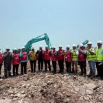 Kampung nelayan merah putih