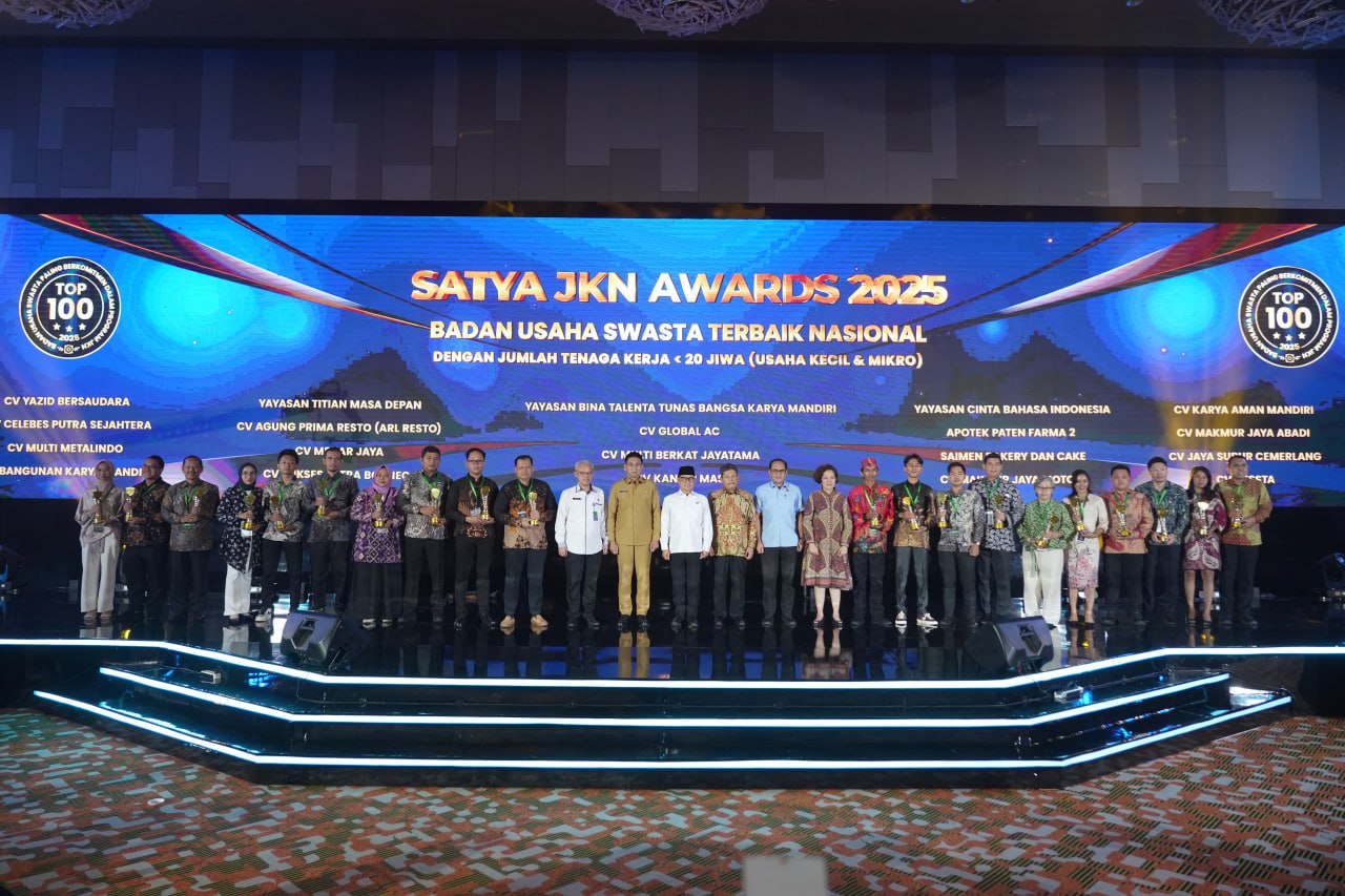 BPJS Kesehatan memberikan apresiasi kepada 110 badan usaha di acara Satya JKN Award 2025. | ist