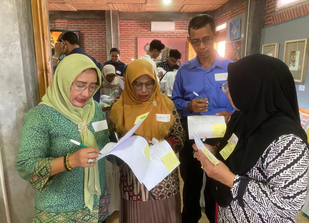 Kegiatan Workshop Penggerak Kawasan Gaharu Lampung bertema “Semua Orang Pembaharu, Semua Orang Bisa Menggerakkan Perubahan” di Pesantren Payungi, Metro. | ist