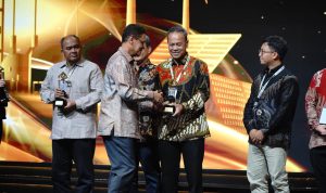 Direktur Utama PLN Nusantara Power Ruly Firmansyah saat menerima penghargaan Subroto Award 2025. PLN NP konsisten meraih penghargaan ini setiap tahunnya. Di tahun 2025, PLN NP menggaet 5 penghargaan dsri berbagai kategori.