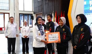 Pemprov Lampung Beri Bonus untuk Peraih Emas PON Beladiri 2025