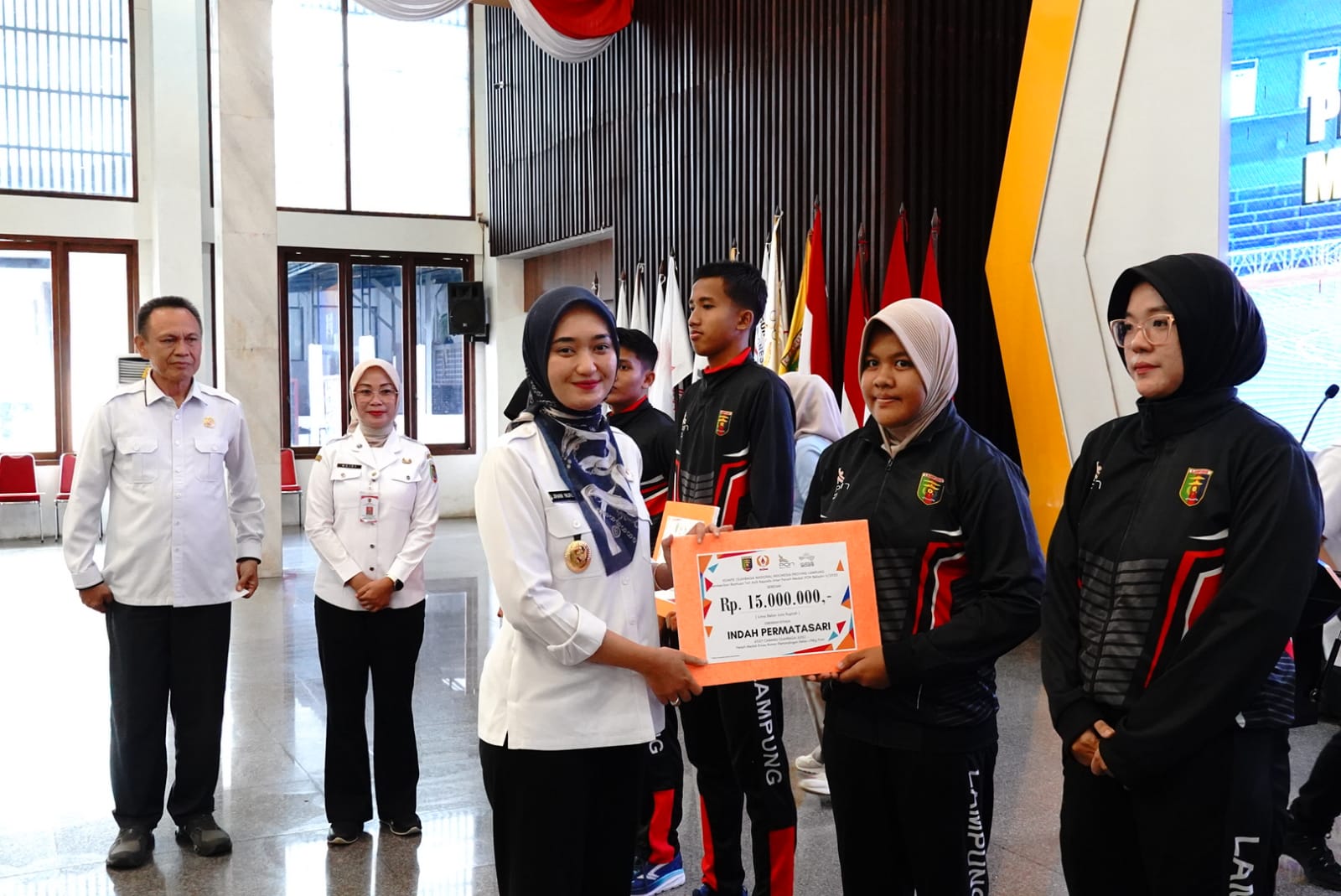 Pemprov Lampung Beri Bonus untuk Peraih Emas PON Beladiri 2025