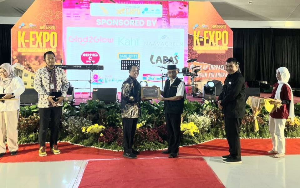 YBM BRILiaN Region 5 Bandar Lampung Raih Penghargaan Mitra Program Beasiswa dari ITERA