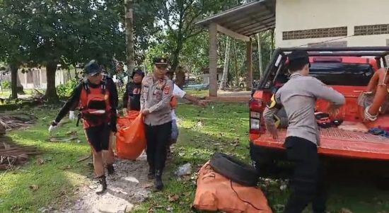 Tim SAR Gabungan Temukan Korban Tenggelam di Pantai Mandiri Pesibar