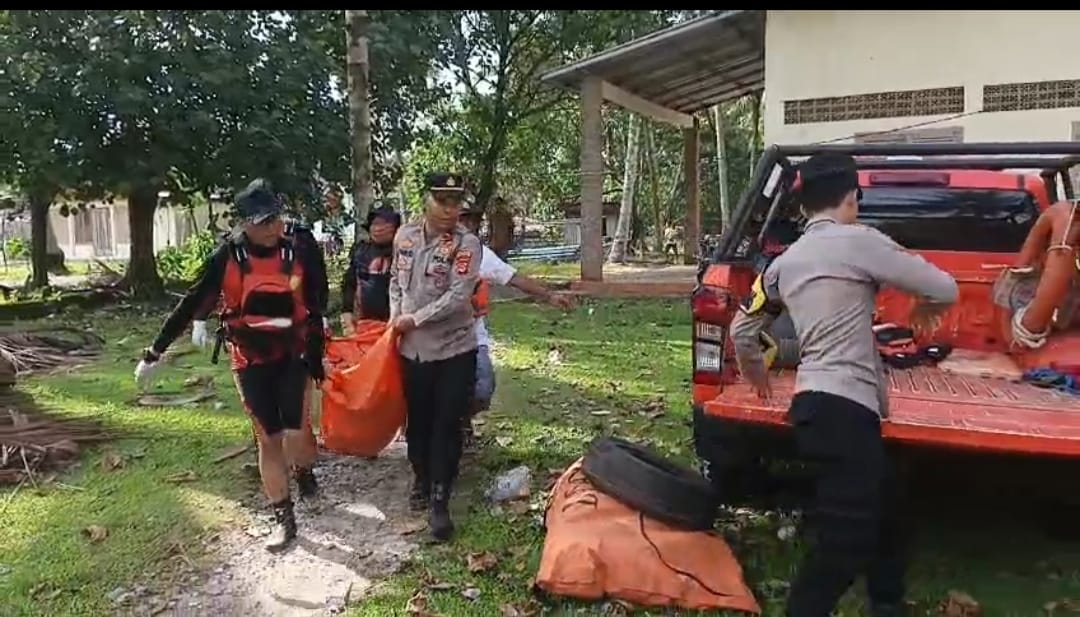 Tim SAR Gabungan Temukan Korban Tenggelam di Pantai Mandiri Pesibar