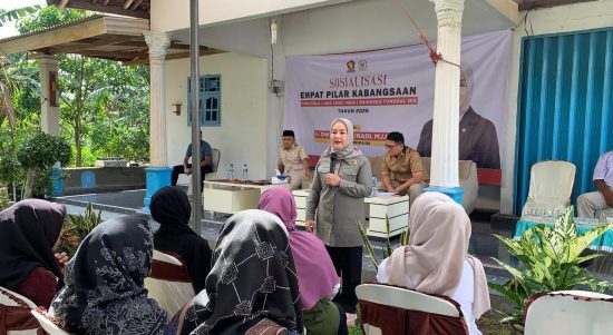 Dwita Ria Tekankan Pemerataan Ekonomi Lewat Sosialisasi 4 Pilar Kebangsaan di Lampung Timur