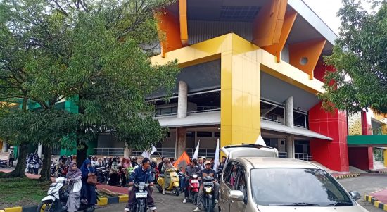 Pawai Semarak Ramadan Warnai Kampus Universitas Lampung Pawai Semarak Ramadan Warnai Kampus Universitas Lampung