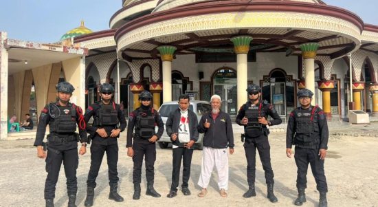 Brimob Polda Lampung Gelar Patroli Dialogis, Perkuat Kamtibmas dan Toleransi di Lamteng