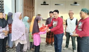 Ketum Willys Lampung Community Lampung Pimpin Pembagian Baksos di Tiga Titik