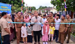 13 Tahun Menanti Perbaikan, Dua Ruas Jalan di Penengahan Diresmikan Bupati Egi