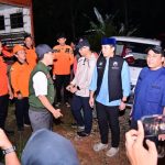 Respons Cepat Banjir Jati Agung, Bupati Egi Turun Malam Hari Cek Kondisi Warga