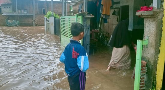 Banjir Kepung Bandar Lampung dan Lampung Selatan, Tiga Warga Hanyut