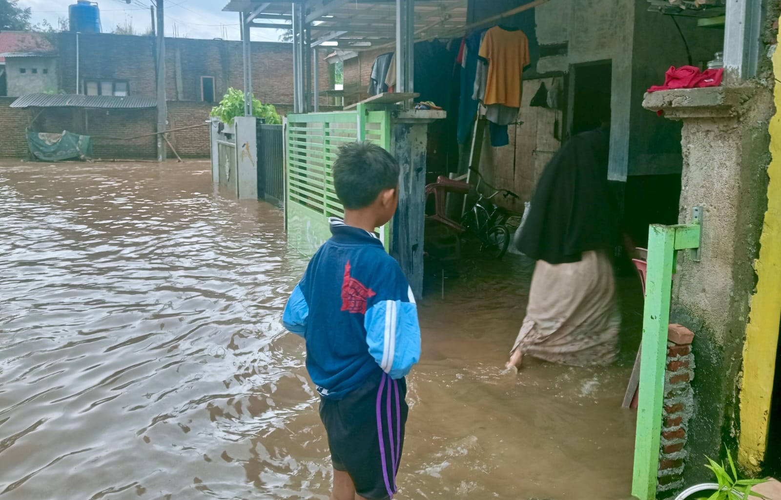 Banjir Kepung Bandar Lampung dan Lampung Selatan, Tiga Warga Hanyut