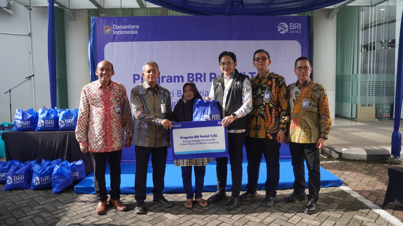 BRI Region 5 Bandar Lampung Tebar Kebaikan Ramadan Lewat Program TJSL “Berbagi Bahagia”