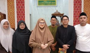 Sepeninggal Suami, Umi Fatmah Jadi Sandaran Ratusan Anak Yatim Ponpes Riyadhus Sholihin