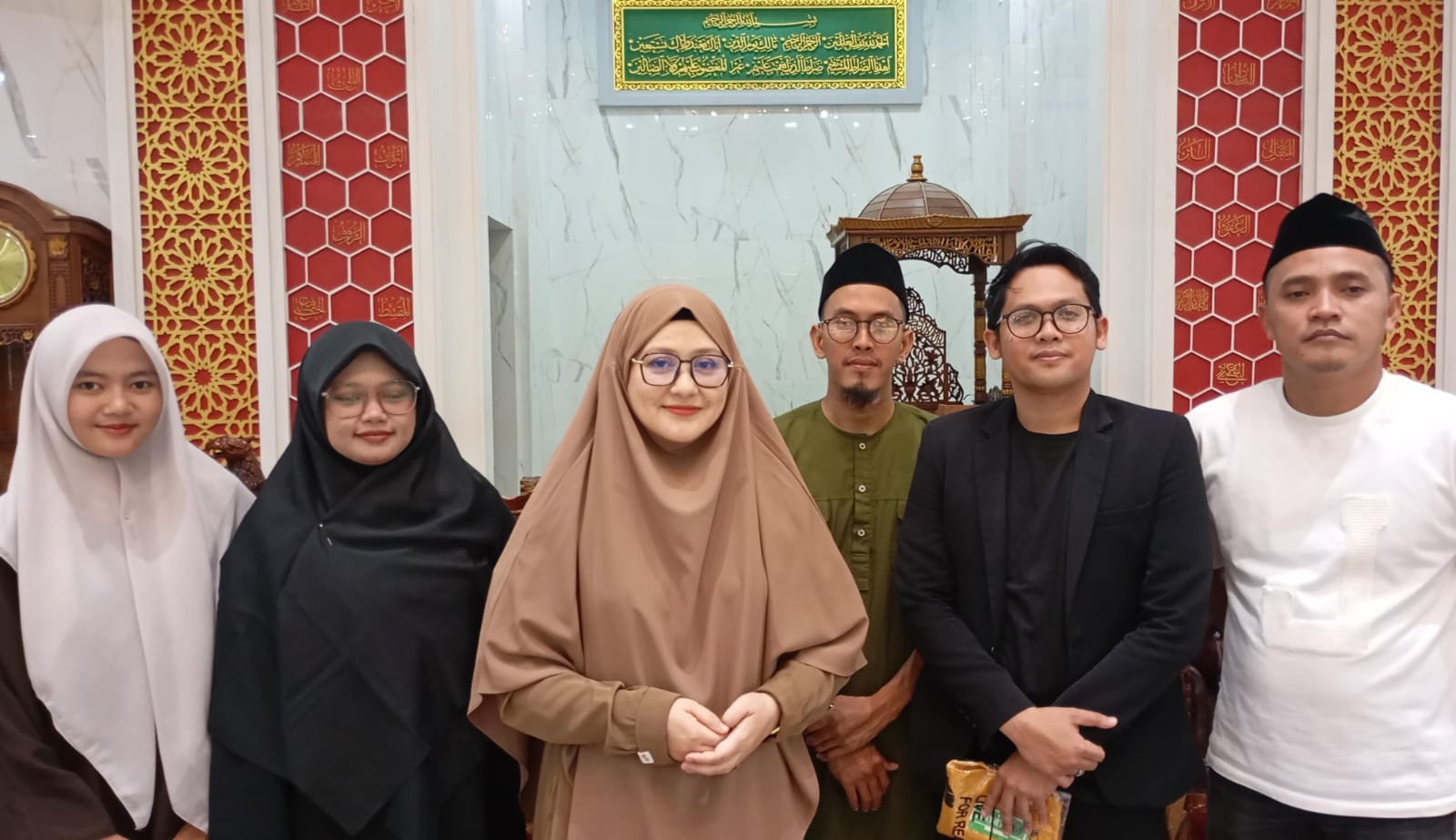 Sepeninggal Suami, Umi Fatmah Jadi Sandaran Ratusan Anak Yatim Ponpes Riyadhus Sholihin