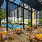Sambut Akhir Pekan dengan “Friday Sundown” di Amuse Poolbar & Restaurant Radisson Lampung