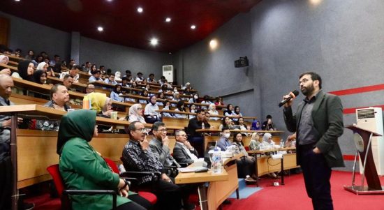 UBL Hadirkan Akademisi Cardiff University, Bahas Strategi Bisnis di Era AI
