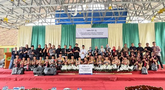 YBM BRILiaN Region 5 Bandar Lampung Salurkan Paket Pendidikan untuk Santri Ponpes Miftahul Huda 606