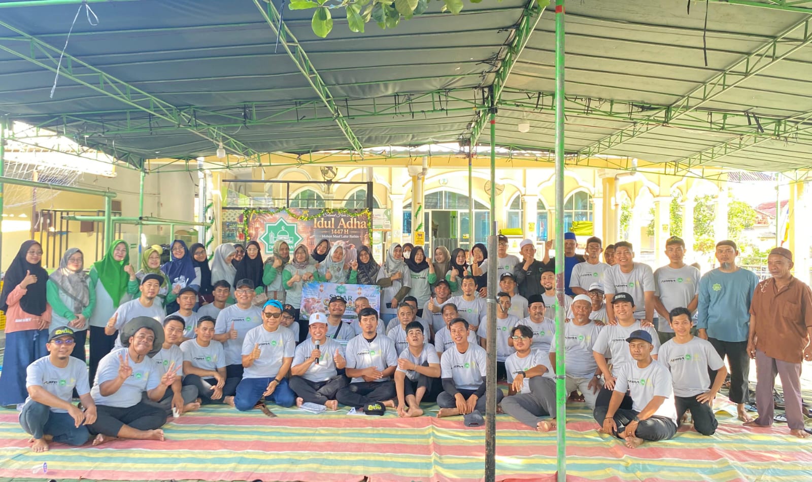 DKM Al Iman Gedong Meneng Tebar Keberkahan Lewat Qurban 11 Sapi pada Iduladha 1447 H