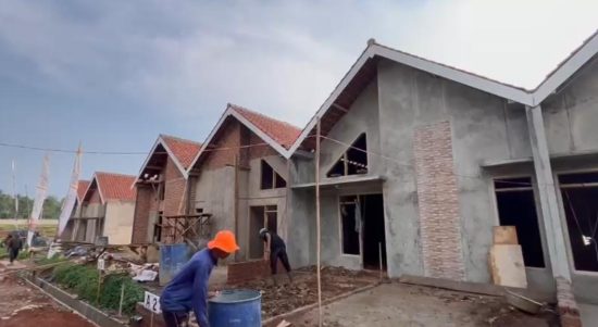 Rumah panas di kota, tagihan listrik membara