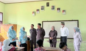 Kajati Lampung dan Bupati Egi Bupati Egi dan Kajati Lampung Sidak Program MBG di Natar, Pastikan Sesuai SOP
